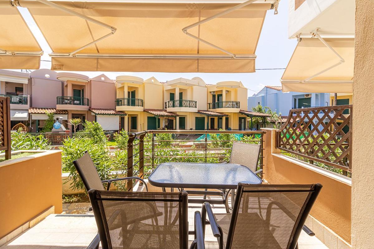 Dafni'S Seaside Luxury Studios Nikiti  Exterior photo